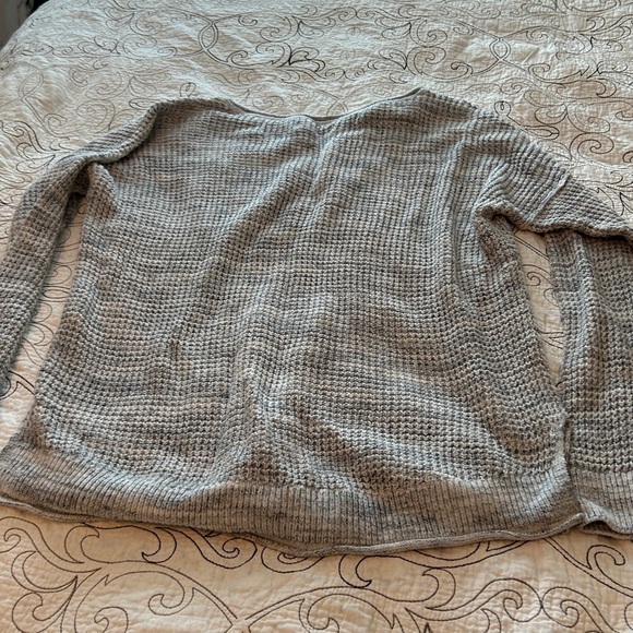 Hollister sweater bundle - Picture 12 of 15
